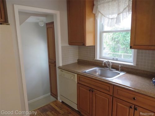 1607 N Alexander, Royal Oak, MI, 48067 | Card Image