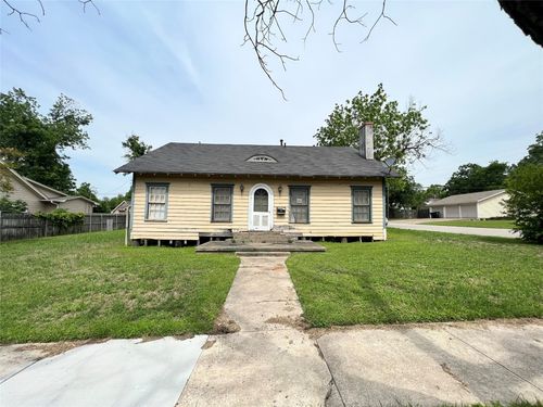 1118 N 2nd St, Temple, TX, 76501-2617 | Card Image