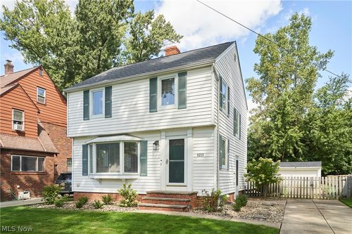 5215 Mayview Rd, Lyndhurst, OH, 44124-1245 | Card Image