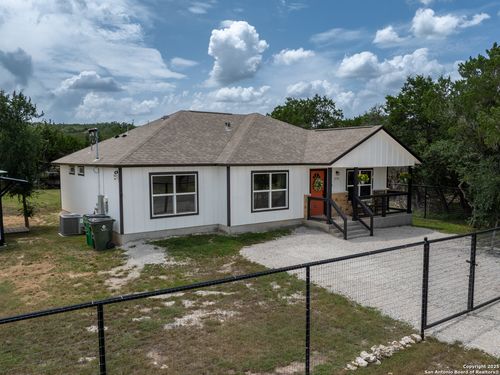 1056 Greenbriar Dr, Canyon Lake, TX, 78133-2520 | Card Image