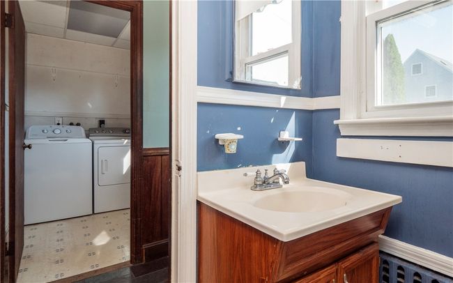 28 Carroll Ave, House other with 5 bedrooms, 2 bathrooms and 1 parking in Newport RI | Image 16