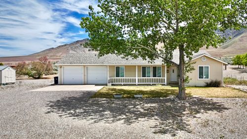 10045 Reins Way, Winnemucca, NV, 89445-8751 | Card Image