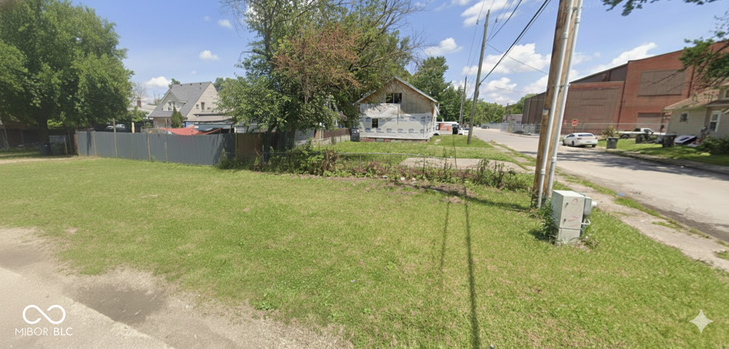 Land in Indianapolis