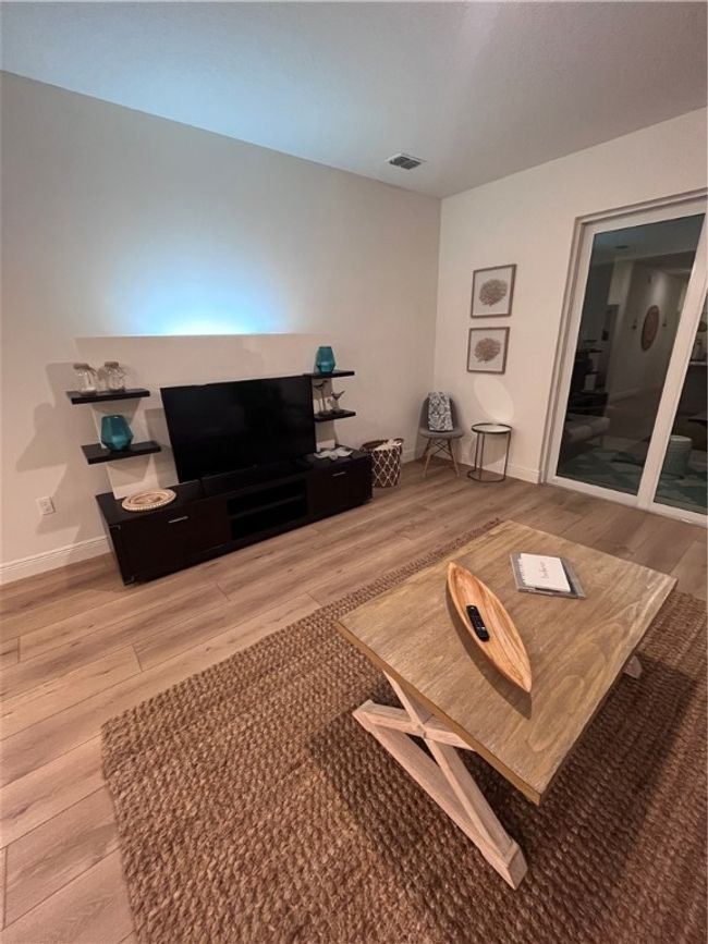 708 Newhall Ter, House other with 3 bedrooms, 2 bathrooms and null parking in SEBASTIAN FL | Image 9