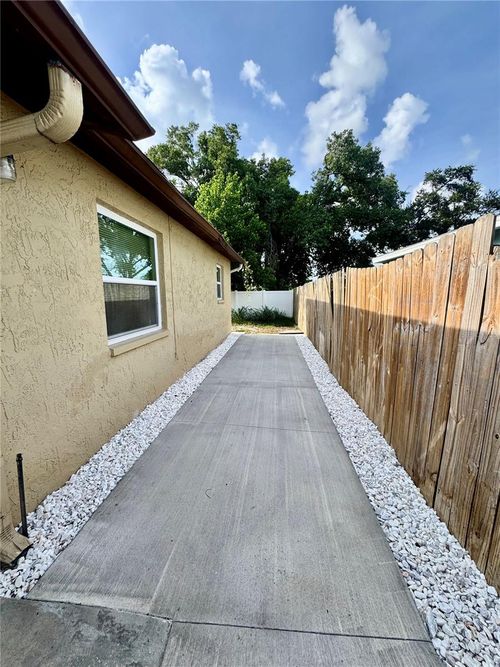 2564 42nd Ave N, ST PETERSBURG, FL, 33714-3980 | Card Image