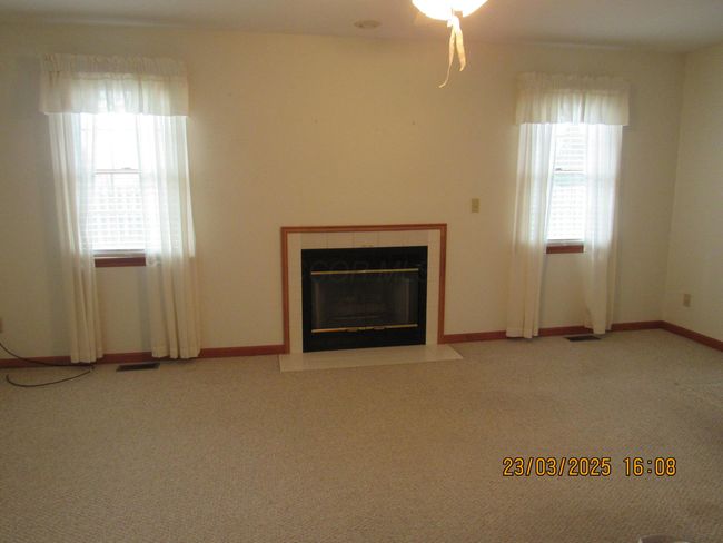 411 Chatham Rd, House other with 3 bedrooms, 2 bathrooms and null parking in Circleville OH | Image 9