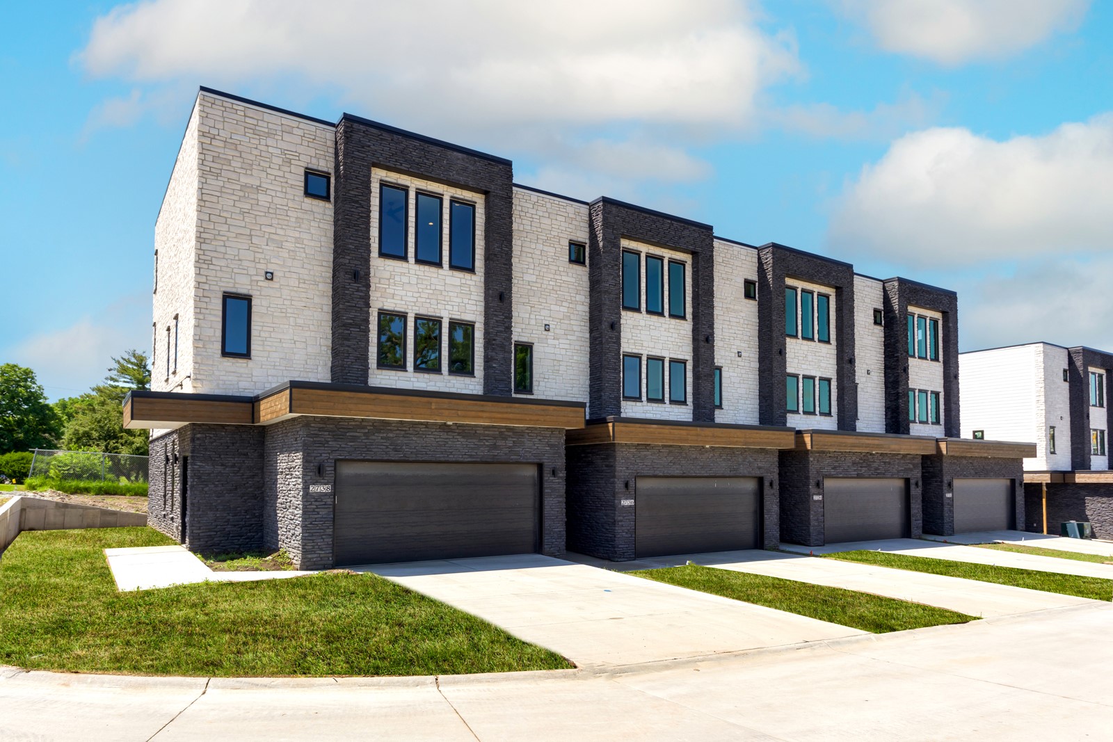 Fleur Dr, Des Moines, IA 50321