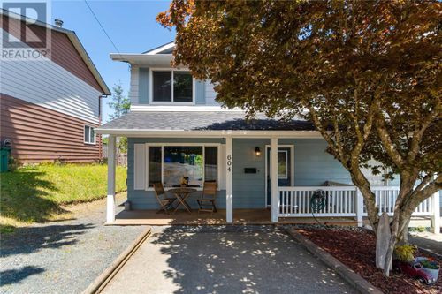 604 Nova St, Nanaimo, BC, V9R5S7 | Card Image
