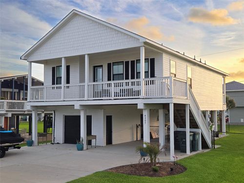 4207 Kent Dr, Galveston, TX, 77554 | Card Image