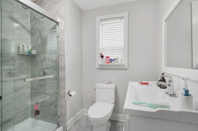 64 First Rd W, House other with 5 bedrooms, 2 bathrooms and 8 parking in Stoney Creek ON | Image 32