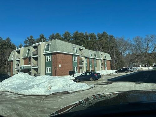 apt-302-3 Knights Bridge Dr, Nashua, NH, 03063-5083 | Card Image