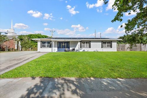 2032 6th Ct S, Lake Worth Beach, FL, 33461-5610 | Card Image