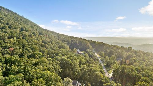 7783 Rocky Ledge Dr, Hixson, TN, 37343-1970 | Card Image