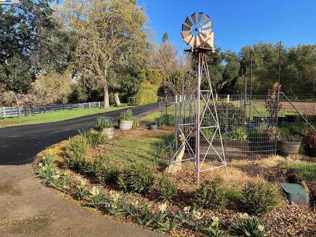 401 Pine Creek Rd, House other with 2 bedrooms, 2 bathrooms and 2 parking in Walnut Creek CA | Image 5