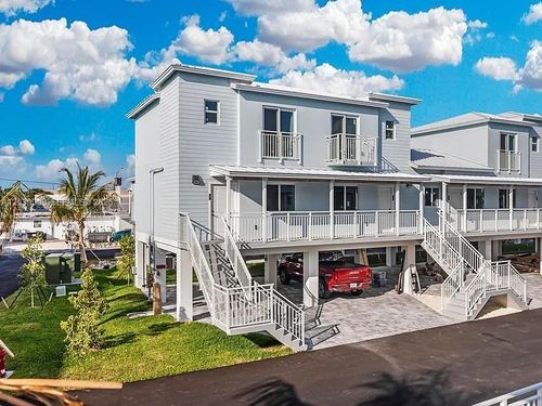 37-10877 Overseas Hwy, Marathon, FL, 33050-3475 | Card Image