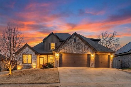 1218 Bradley St, Centerton, AR, 72719-8008 | Card Image