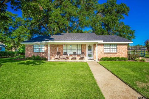 700 S Mill St, Winnsboro, TX, 75494-3126 | Card Image