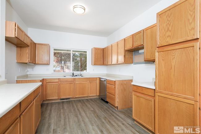 214 Poppy Hills Dr, House other with 4 bedrooms, 3 bathrooms and 2 parking in Fernley NV | Image 5