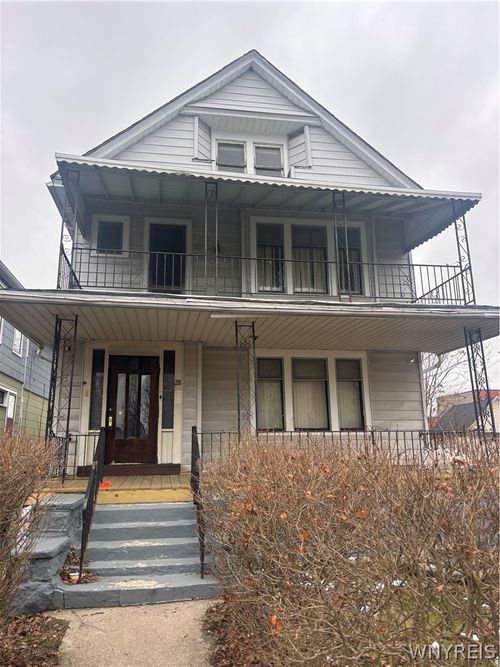 28 Lonsdale Road, Buffalo, NY, 14208 | Card Image