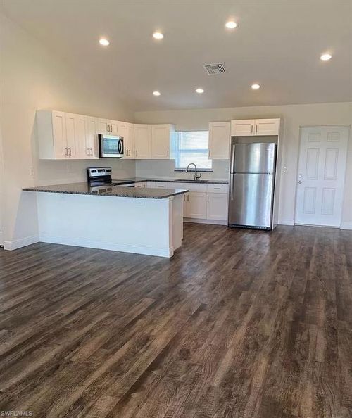 9029 S Indio Cir, LABELLE, FL, 33935-5611 | Card Image