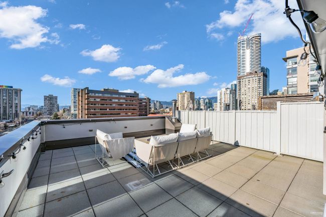 PH804 - 1160 Burrard Street, Condo with 2 bedrooms, 2 bathrooms and 1 parking in Vancouver BC | Image 3