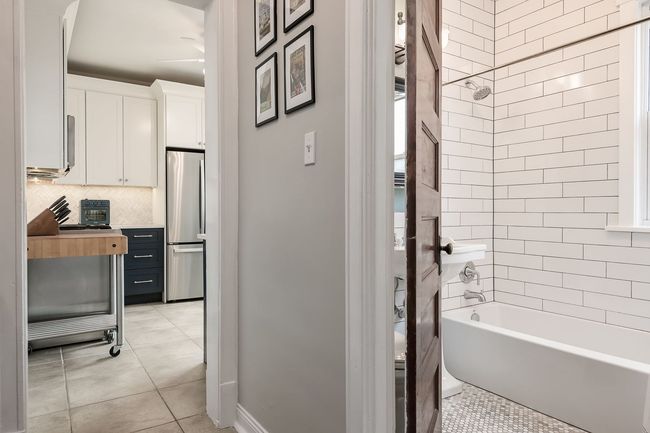 3 - 844 Harvard St, Condo with 2 bedrooms, 1 bathrooms and 1 parking in Oak Park IL | Image 17