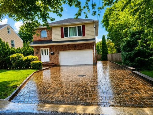 34 Nassau Ave, Glen Cove, NY, 11542-4088 | Card Image