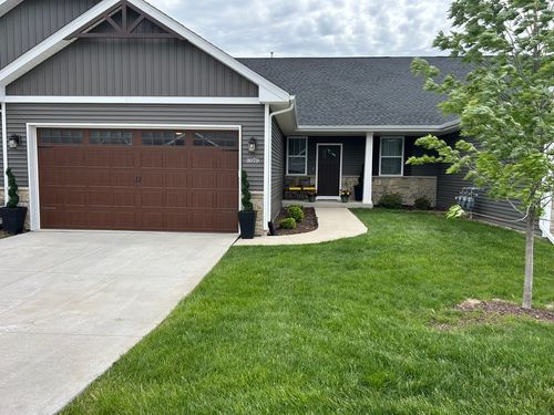 0-3079 Mary Leigh Dr, Bettendorf, IA, 52722-1310 | Card Image