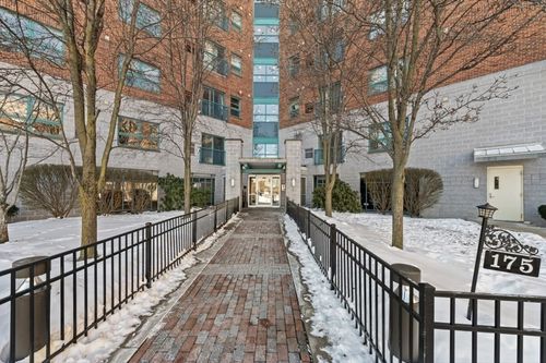 apt-205-175 Cottage St, Chelsea, MA, 02150-3311 | Card Image