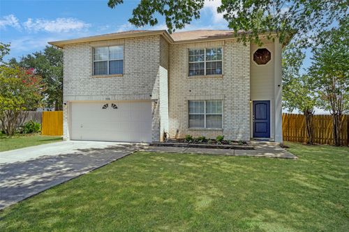 950 Whispering Hollow Dr, Kyle, TX, 78640-4618 | Card Image