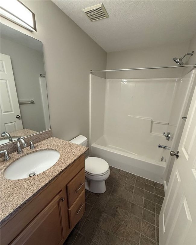 Guest Bathroom | Image 23
