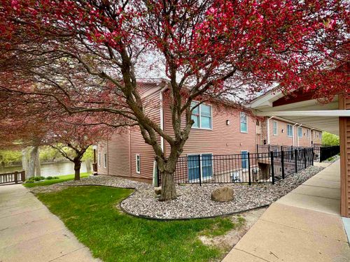 8233 Midland Rd, Freeland, MI, 48623-9002 | Card Image