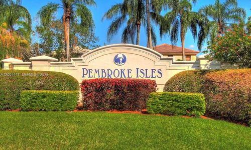 781 Nw 170th Ter, Pembroke Pines, FL, 33028-2117 | Card Image