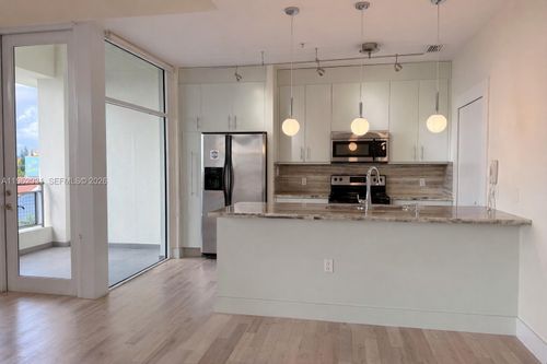 303-6701 Biscayne Blvd, MIAMI, FL, 33138-6218 | Card Image