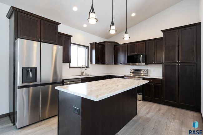 415 Elm St, House other with 3 bedrooms, 2 bathrooms and null parking in Lennox SD | Image 7