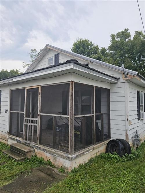 19 Williams St, Aragon, GA, 30104-2453 | Card Image