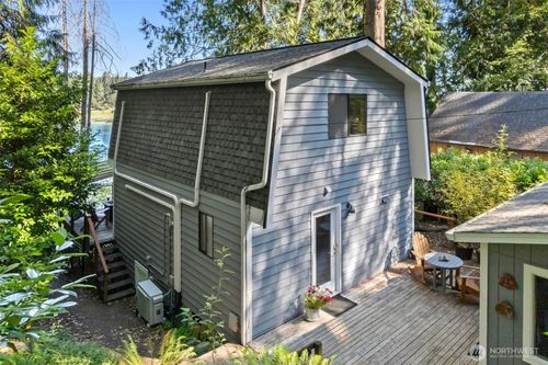 1341 E Beaver Ave, Shelton, WA, 98584-8505 | Card Image