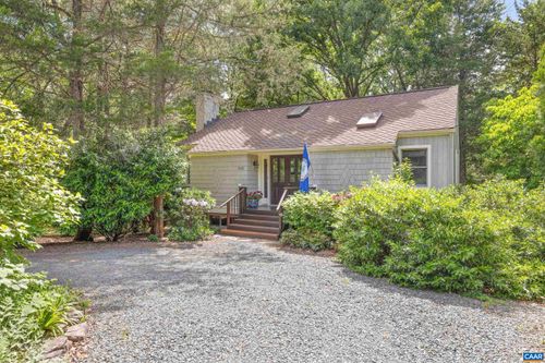 213 Turkey Ridge Rd, CHARLOTTESVILLE, VA, 22903-9732 | Card Image