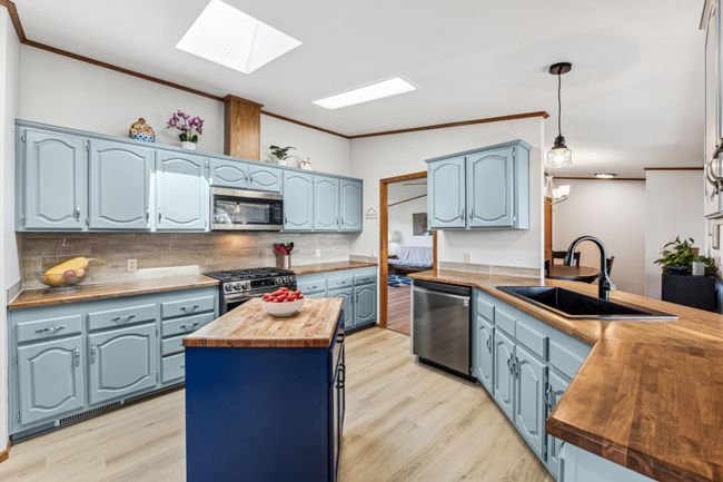 48121 270 Th Ave, House other with 3 bedrooms, 2 bathrooms and null parking in Palisade MN | Image 16