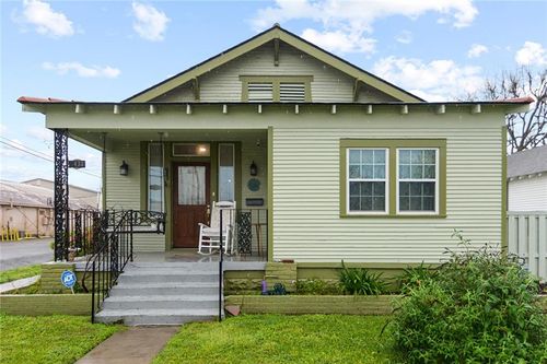 433 Monroe St, Gretna, LA, 70053-2044 | Card Image