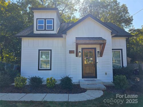 125 Todd Dr Nw, Concord, NC, 28025-4424 | Card Image