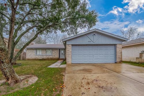 10322 Clarktower Ln, Sugar Land, TX, 77498-1505 | Card Image