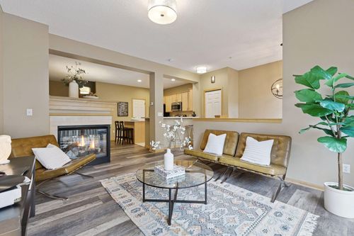 13876 52nd Ave N, Plymouth, MN, 55446-1629 | Card Image