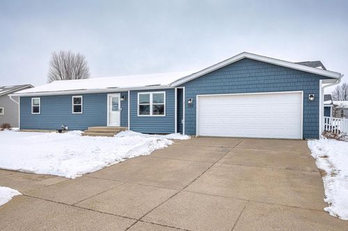 304 Heather Place, Holmen, WI, 54636 | Card Image