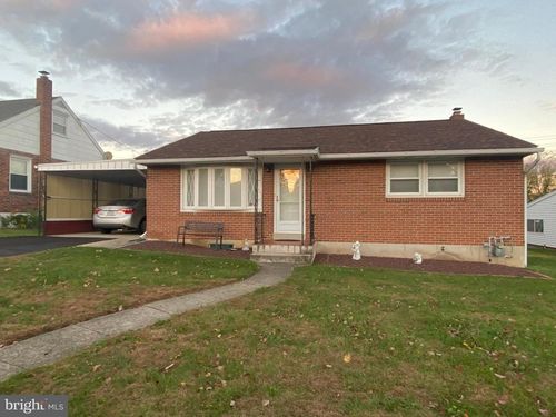 3353 Sheidy Ave, READING, PA, 19605-1636 | Card Image