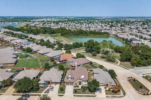 8521 Bonanza St, Aubrey, TX, 76227-2299 | Card Image