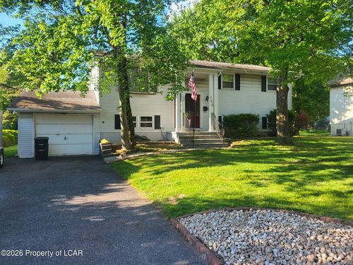 160 Coxe St, Hazleton, PA, 18201-7550 | Card Image