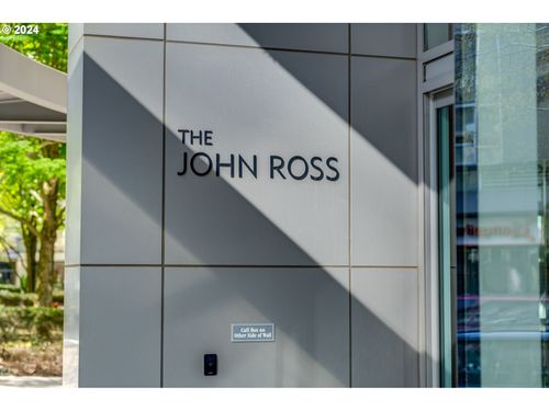 207-3601 S River Pkwy, Portland, OR, 97239-4553 | Card Image