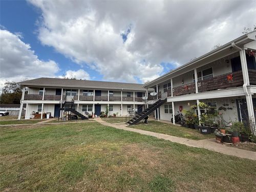 1-200 Hill Street, Sealy, TX, 77474 | Card Image