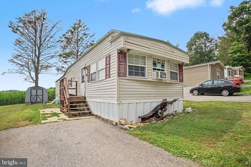 24 Ashton Dr, NEW PROVIDENCE, PA, 17560-9720 | Card Image